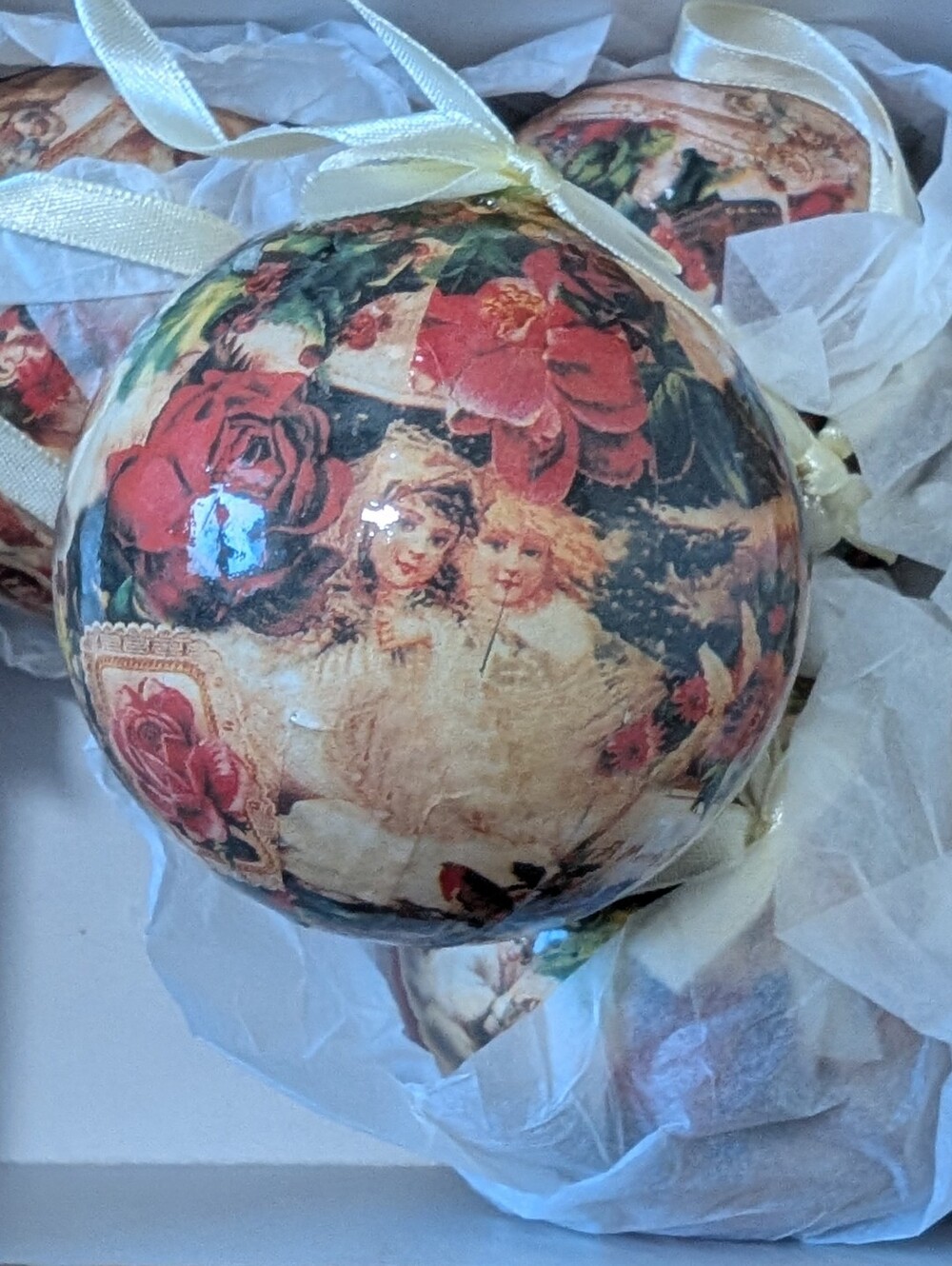 Vintage Boxed Set of 4 Victorian Style Paper Mache Decoupage Christmas Ornaments